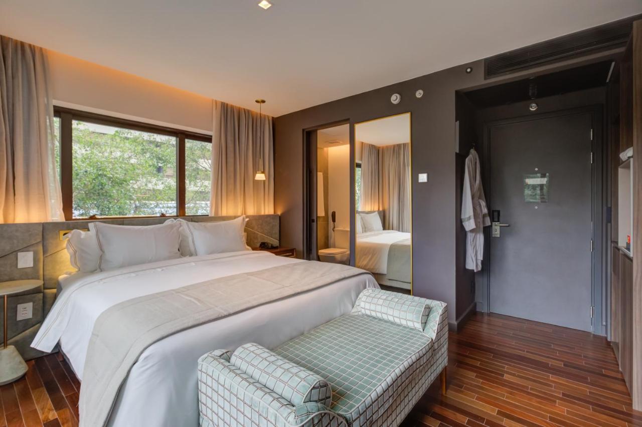 Double Room,1469058989:JPEG